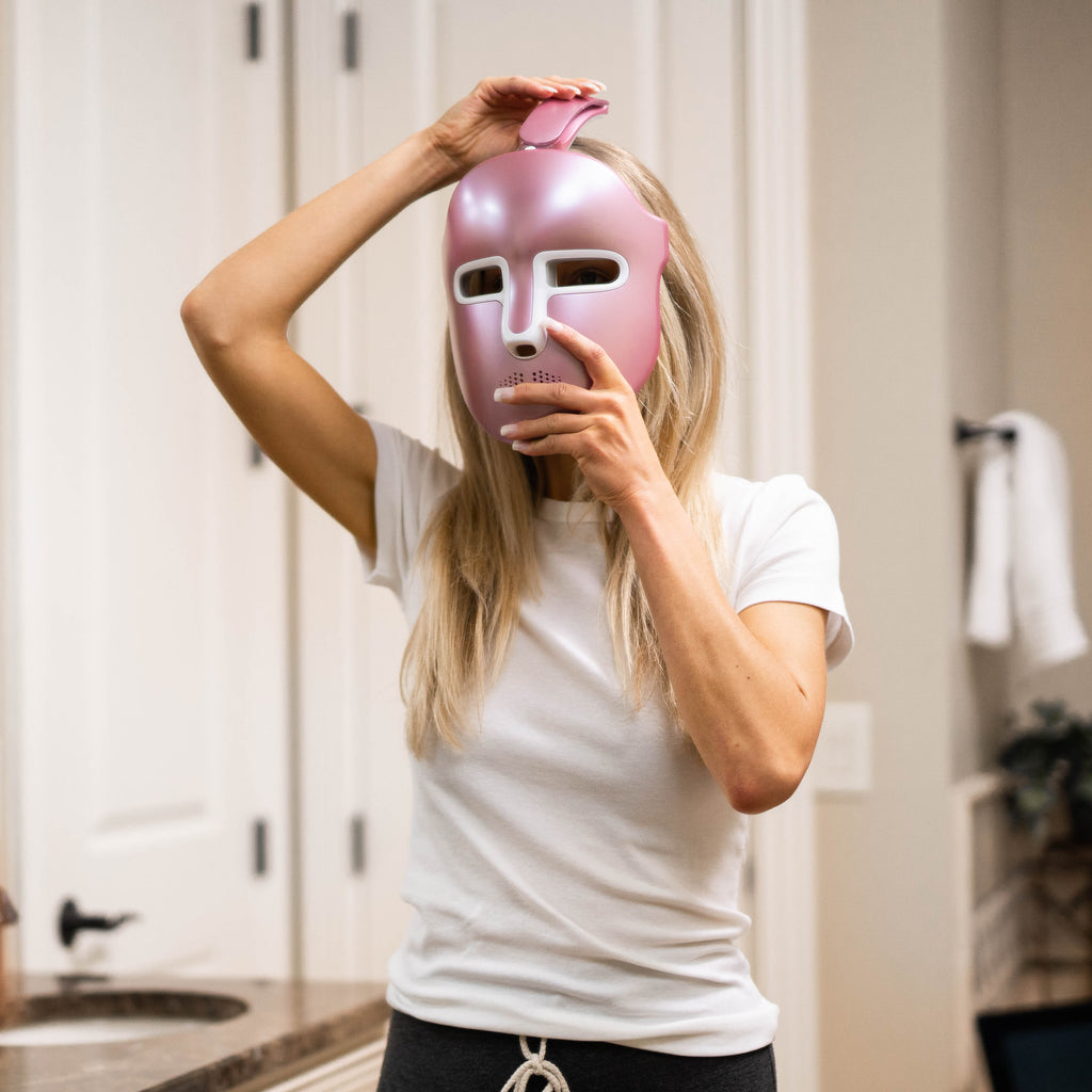 Model Brey Noelle Adjusting HyperGlo For Maximum Comfortability