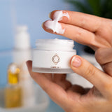 How To Apply Moisturizer On Face